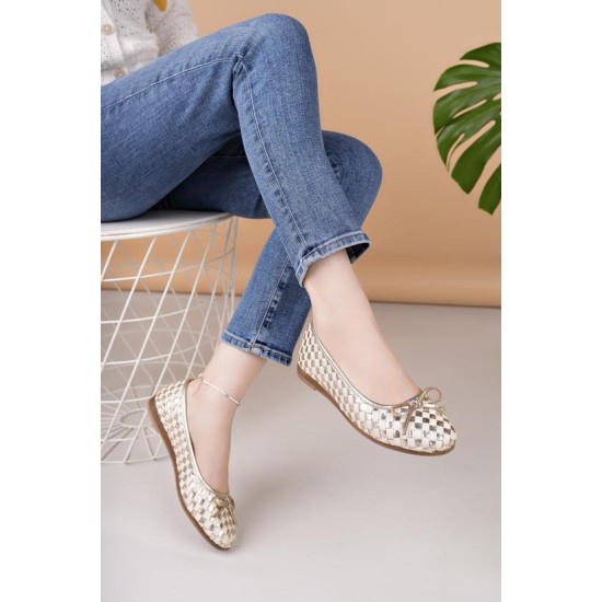 MAMMAMİA D25YA-525 FİYONK DETAYLI KADIN DERİ BABET