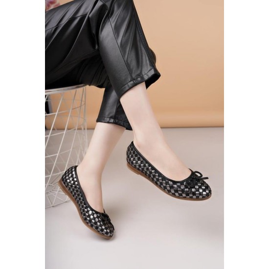 MAMMAMİA D25YA-525 FİYONK DETAYLI KADIN DERİ BABET