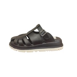 VENÜS 25470013Y BURNU KAPALI ORTOPEDİK DERİ KADIN TERLİK